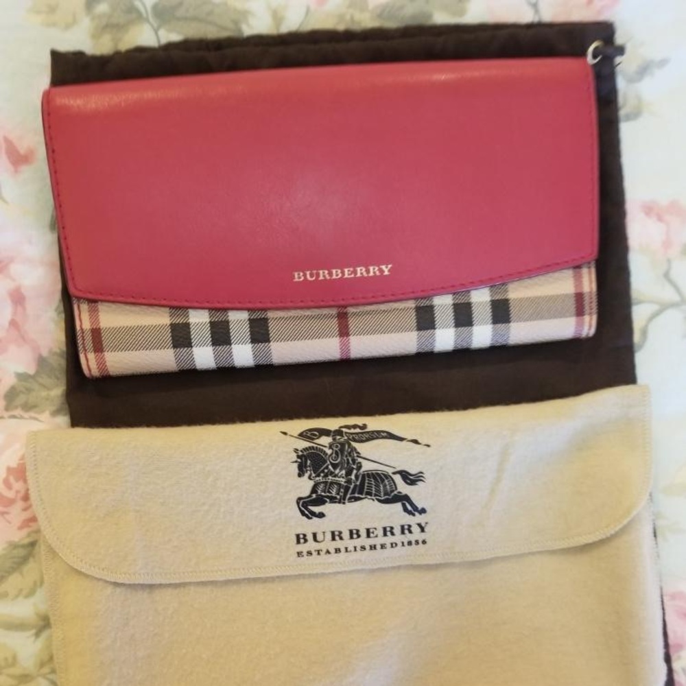 Burberry wallet
